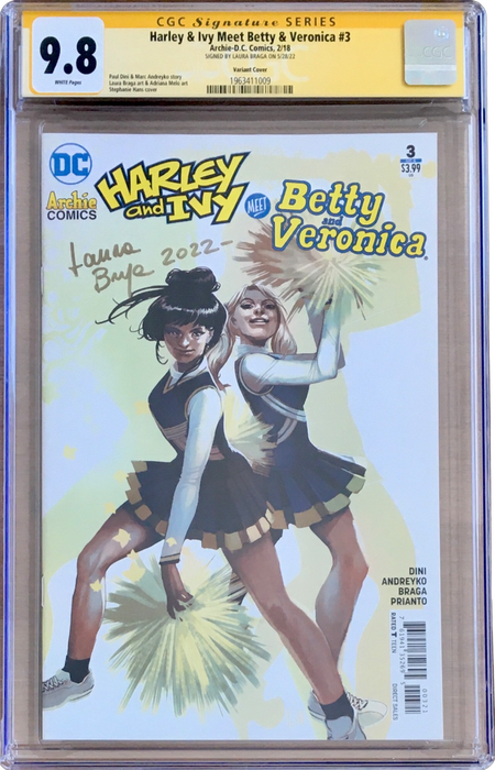 Harley & Ivy Meet Betty & Veronica #3 Variant Cover CGC SS 9.8 signed by Laura Braga Harley & Ivy Meet Betty & Veronica #3 Variant Cover CGC SS 9.8 signed by Laura Braga